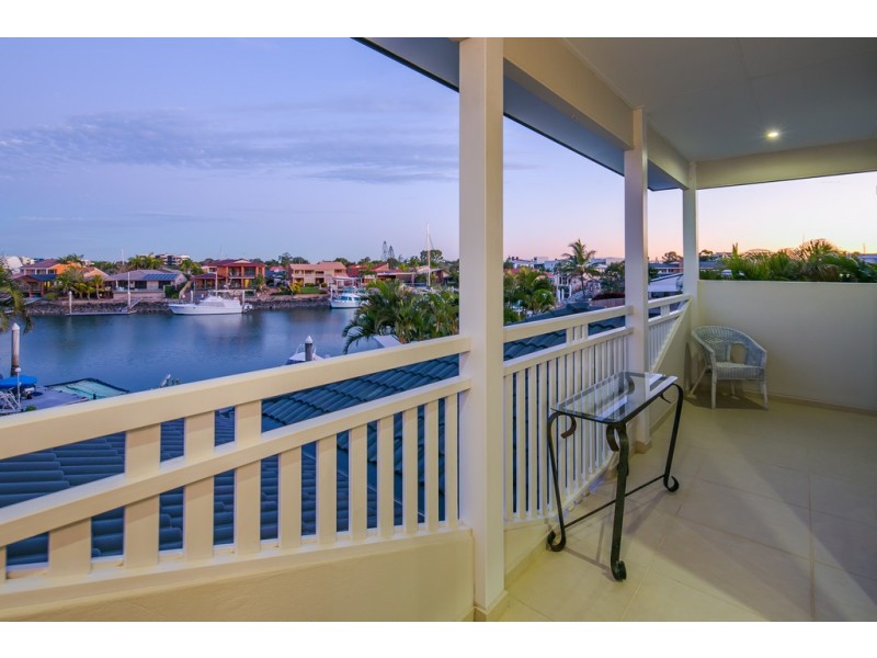 15 Anchorage Drive, Raby Bay QLD 4163