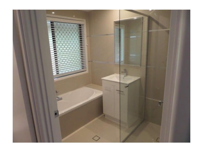 16 Portmarnock Drive, Victoria Point QLD 4165