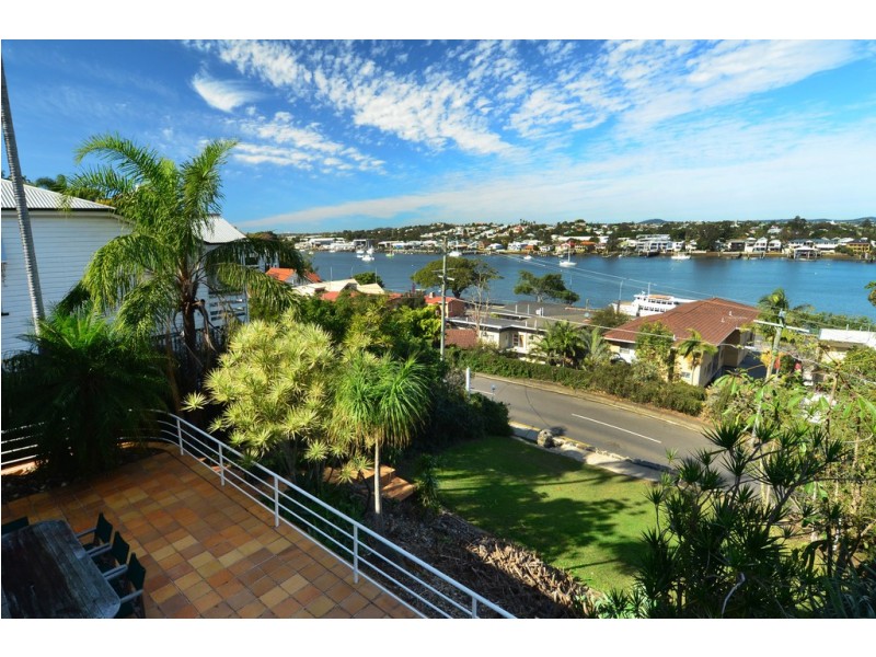 32 Crescent Road, Hamilton QLD 4007