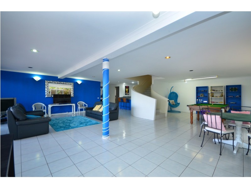 32 Crescent Road, Hamilton QLD 4007