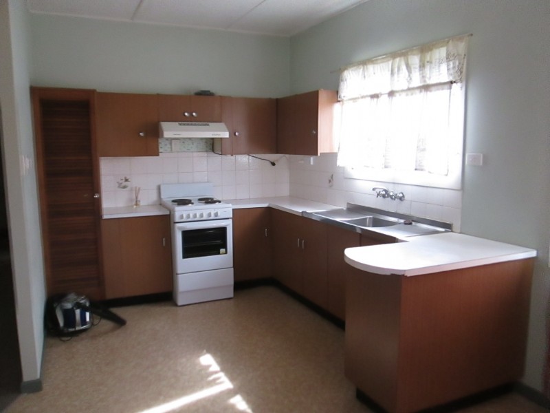 343 Bloomfield Street, Cleveland QLD 4163