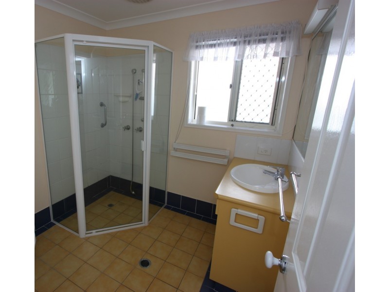 3/2 Homer Street, Cleveland QLD 4163