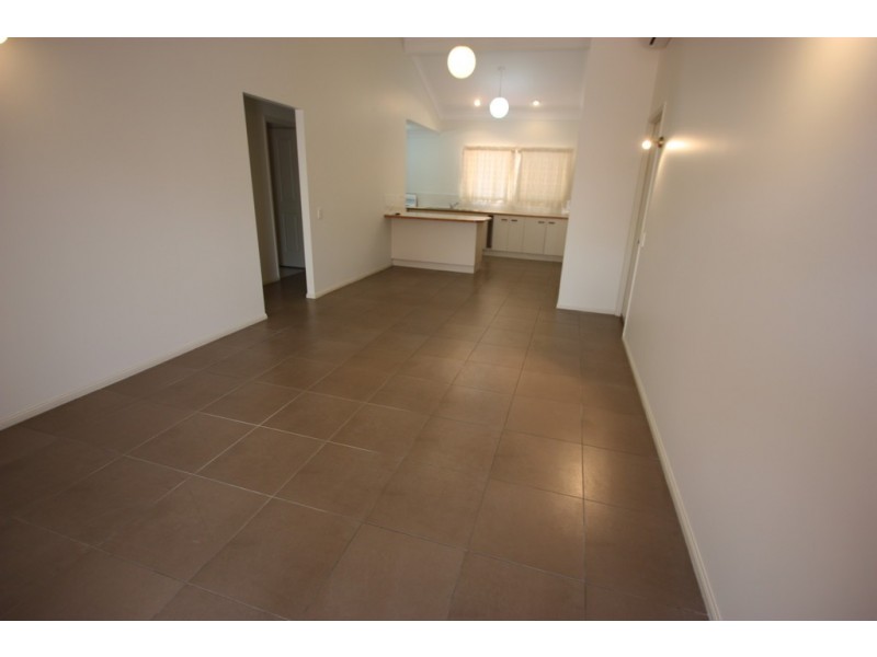 1/108 Wynyard, Cleveland QLD 4163