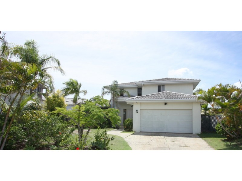 8 Winch Close, Raby Bay QLD 4163