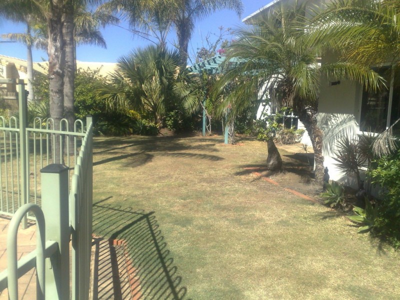 8 Winch Close, Raby Bay QLD 4163