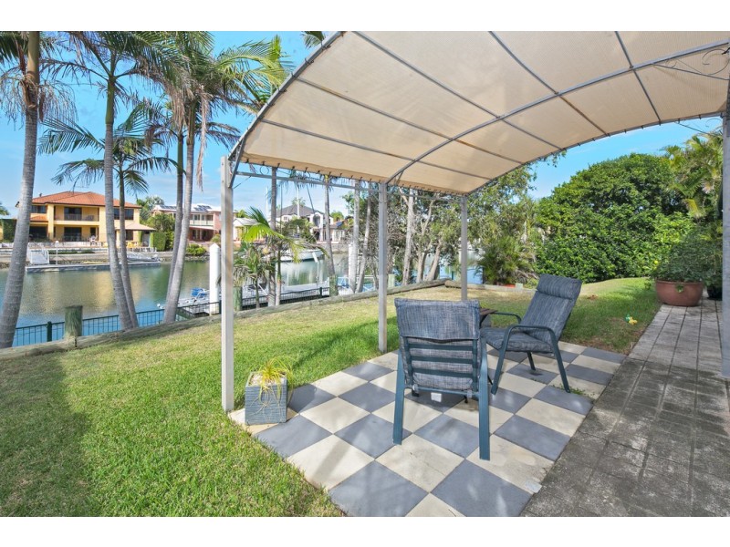 8 Downwind Ct, Birkdale QLD 4159