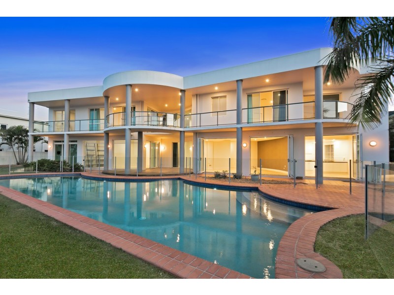 19 Mainsail Street, Birkdale QLD 4159