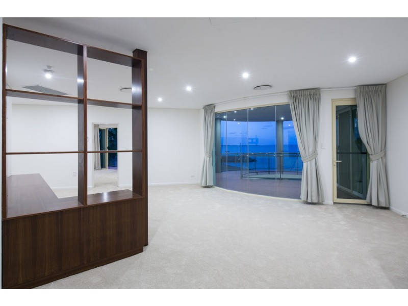 19 Mainsail Street, Birkdale QLD 4159