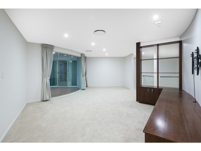 19 Mainsail Street, Birkdale QLD 4159