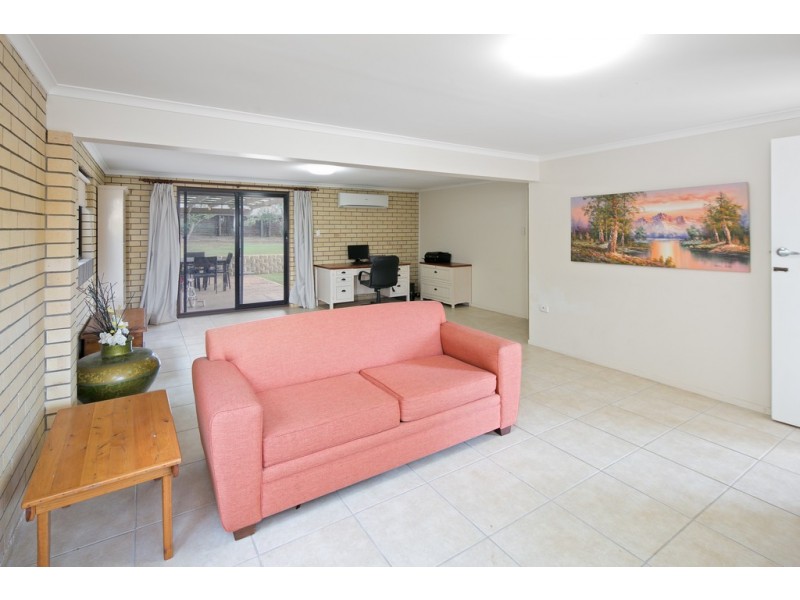 11 Werong Crescent, Cleveland QLD 4163