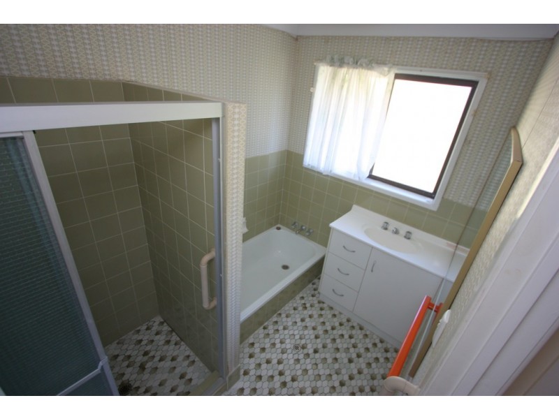 8 Mergowie Drive, Cleveland QLD 4163