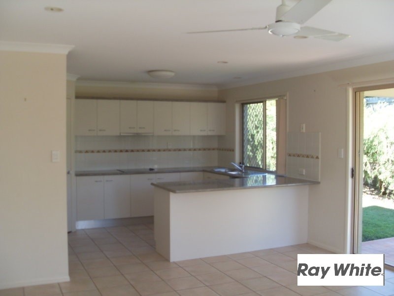 2 Burkett Crescent, Victoria Point QLD 4165