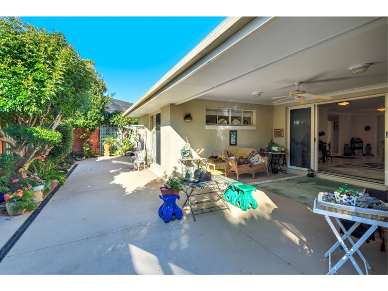 39 TRAFALGAR VALE AVE, Wellington Point QLD 4160
