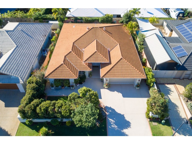 39 TRAFALGAR VALE AVE, Wellington Point QLD 4160