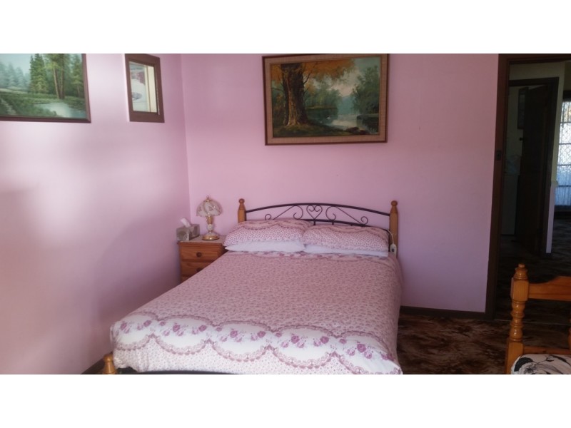 113 Princes Highway, Burrill Lake NSW 2539