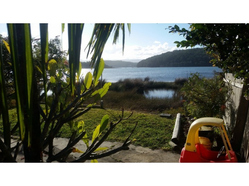 113 Princes Highway, Burrill Lake NSW 2539