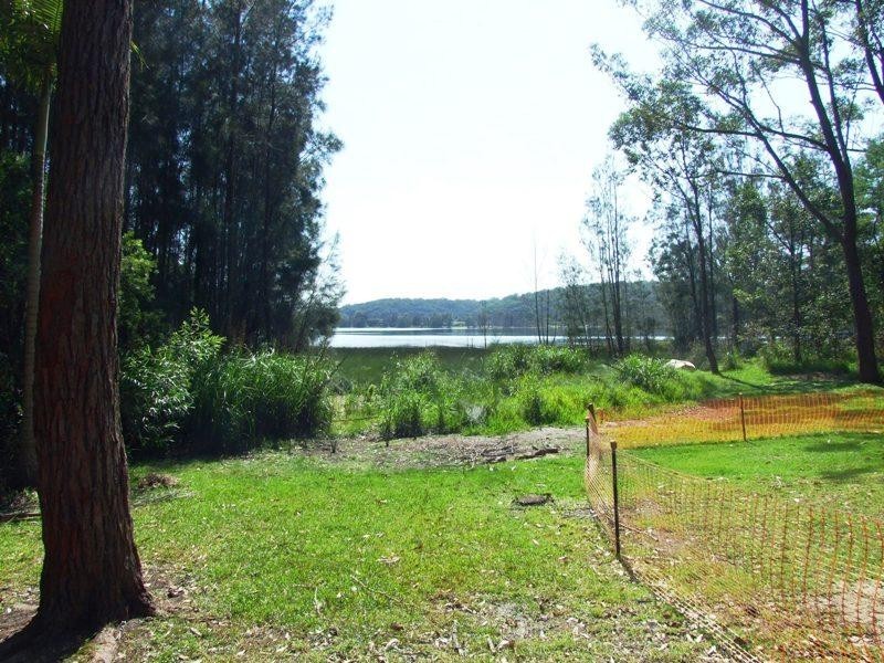 04 Wallaroy Drive, Burrill Lake NSW 2539