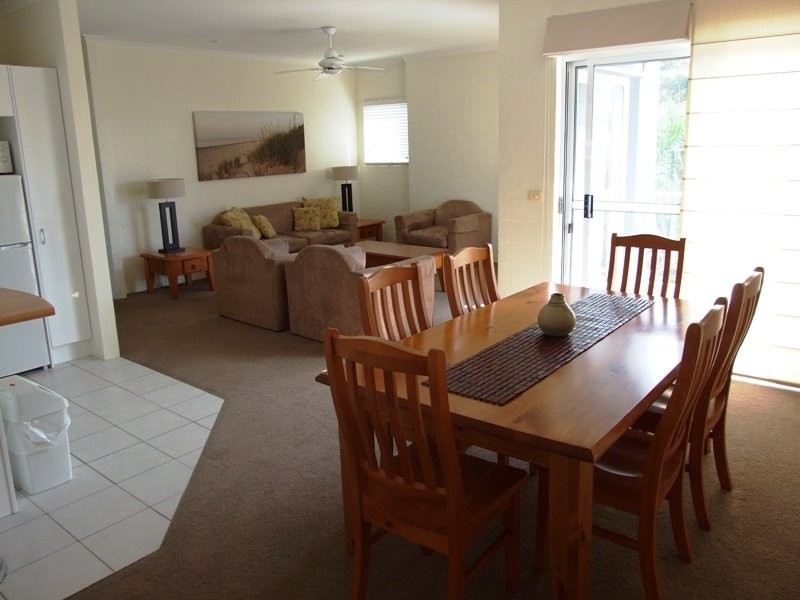 9/17 Golf Avenue, Mollymook NSW 2539