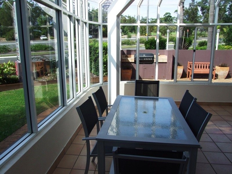 9/17 Golf Avenue, Mollymook NSW 2539