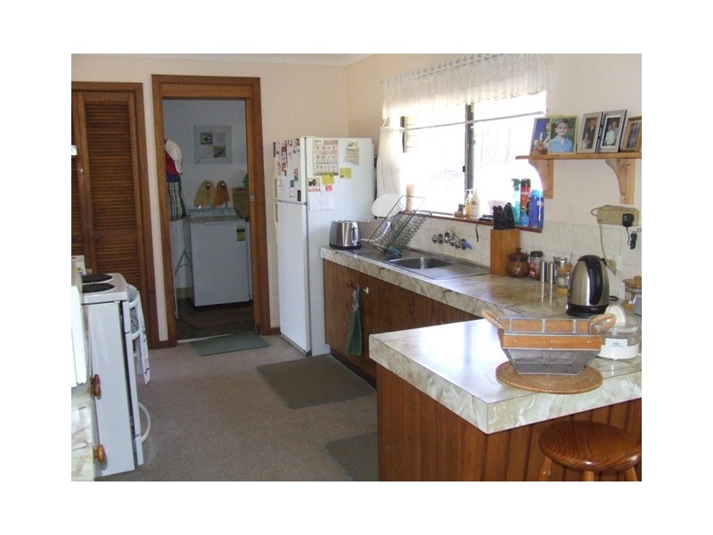 20 Buckland Street, Mollymook NSW 2539