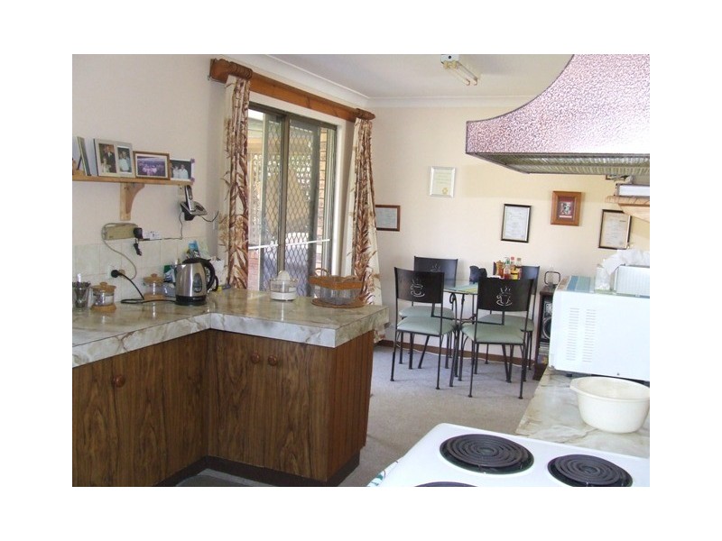 20 Buckland Street, Mollymook NSW 2539