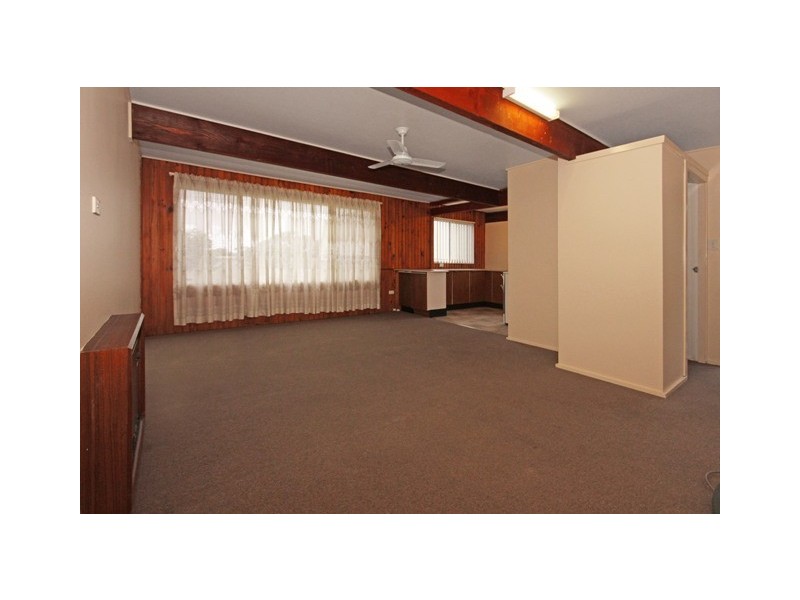 18 Princes Highway, Burrill Lake NSW 2539