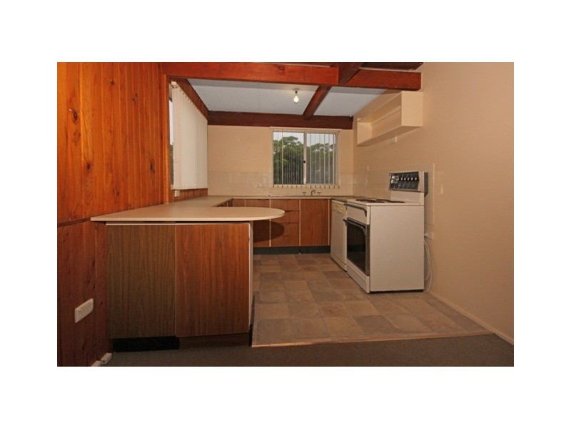 18 Princes Highway, Burrill Lake NSW 2539