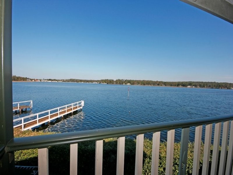 2 Kendall Crescent, Burrill Lake NSW 2539