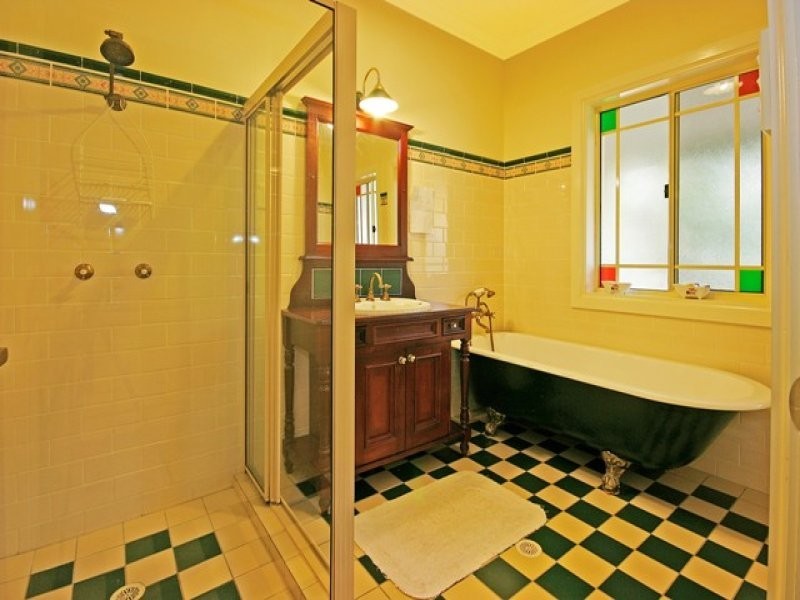 2 Kendall Crescent, Burrill Lake NSW 2539