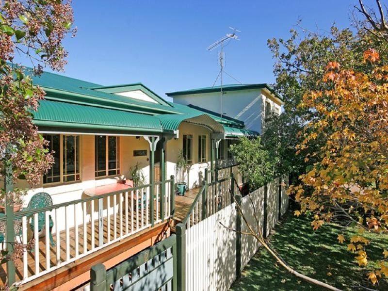 2 Kendall Crescent, Burrill Lake NSW 2539