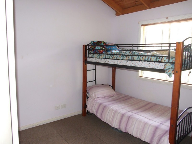 11 Aries Place, Narrawallee NSW 2539