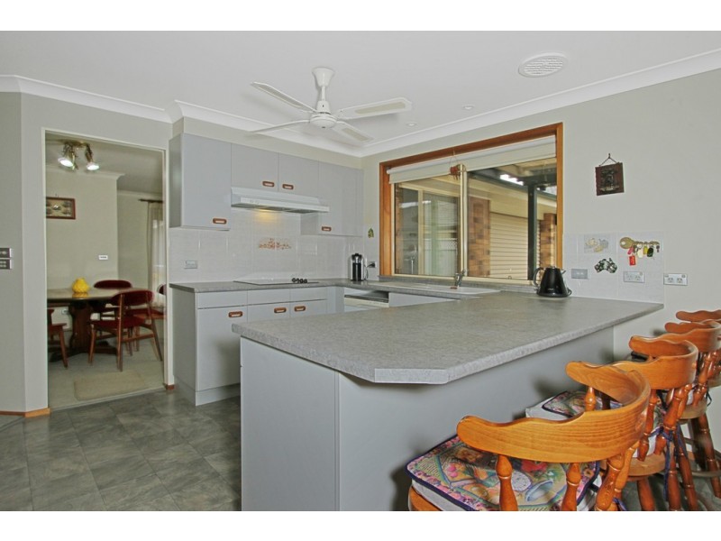 15 George Avenue, Kings Point NSW 2539