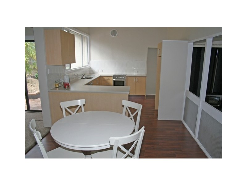 20 Bushland Avenue, Mollymook NSW 2539