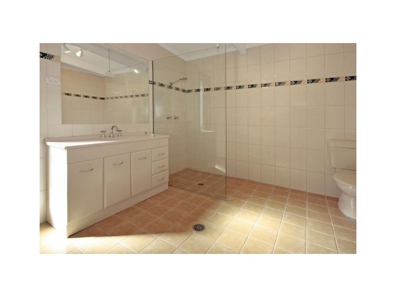 15 Seaview Street, Mollymook NSW 2539