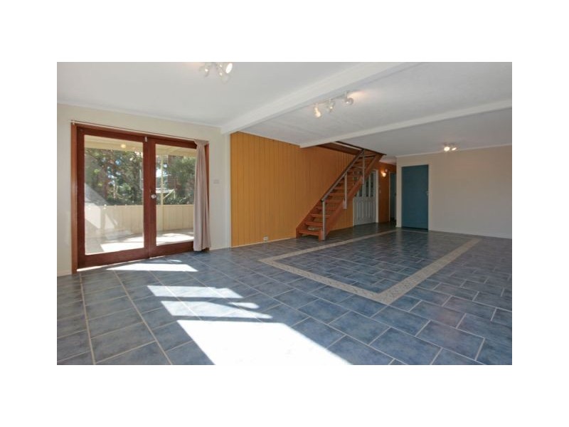 15 Seaview Street, Mollymook NSW 2539