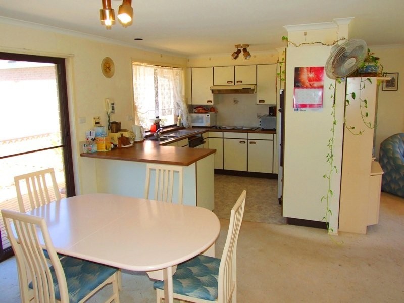 16 The Promenade, Manyana NSW 2539