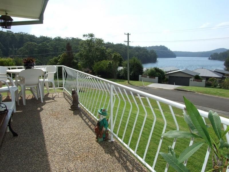 33 Kurrajong Crescent, Conjola Park NSW 2539
