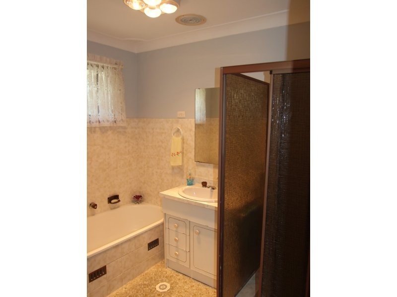 33 Kurrajong Crescent, Conjola Park NSW 2539