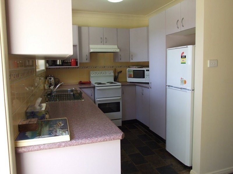 94 Ross Avenue, Narrawallee NSW 2539