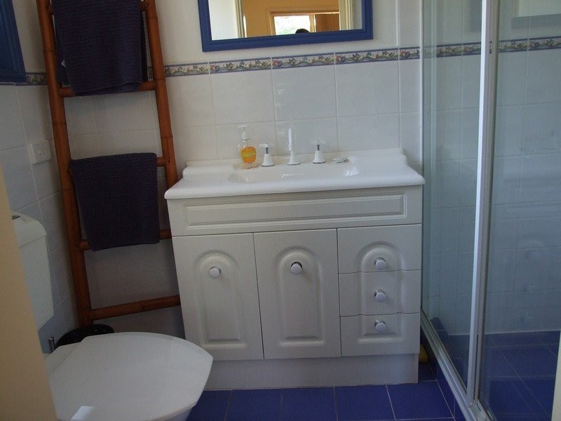 94 Ross Avenue, Narrawallee NSW 2539