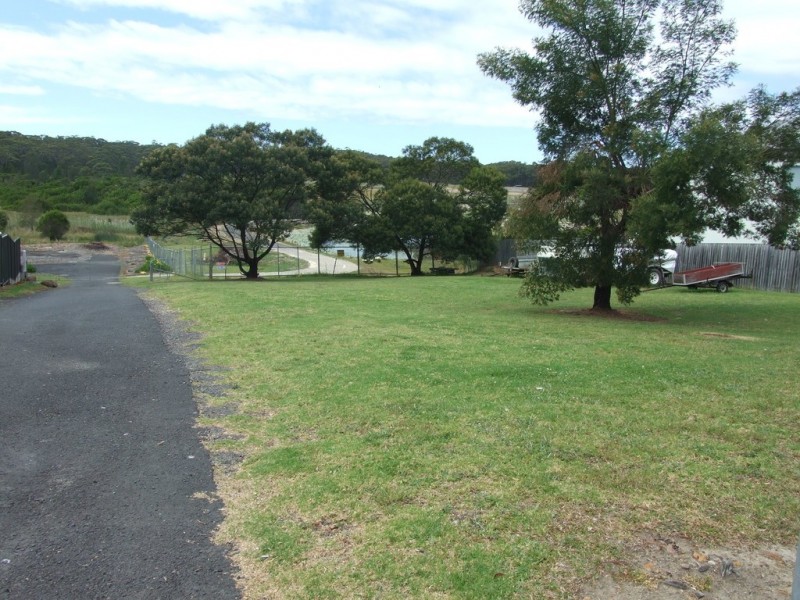 21 Bada Crescent, Burrill Lake NSW 2539