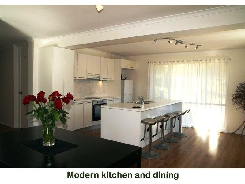 74 Carroll Ave, Mollymook NSW 2539