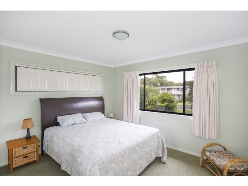 21 Kurrawa Drive, Kioloa NSW 2539
