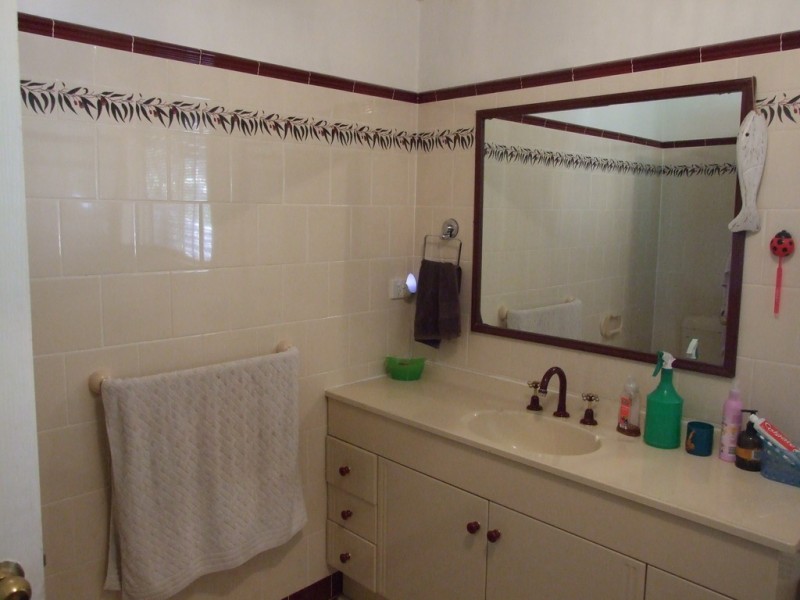 11 Aries Place, Narrawallee NSW 2539