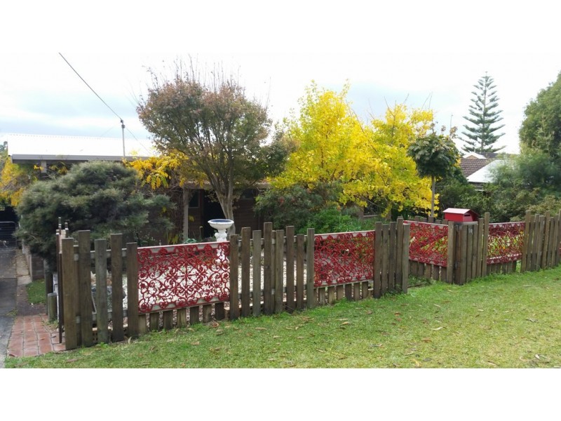 10 Hilltop Crescent, Mollymook Beach NSW 2539