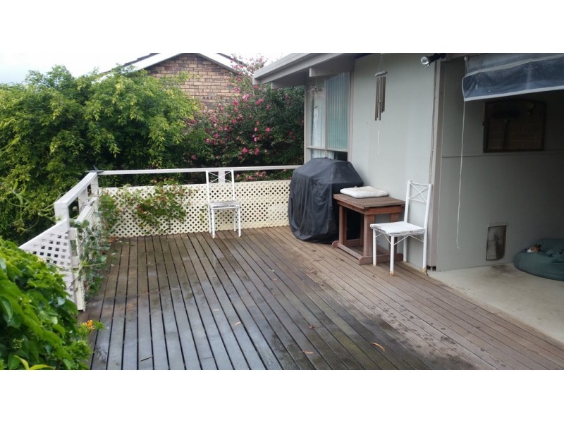 10 Hilltop Crescent, Mollymook Beach NSW 2539