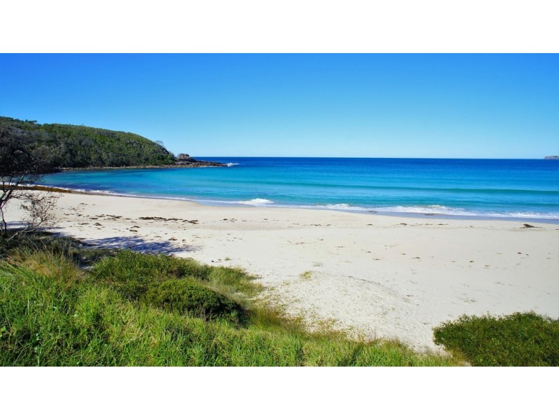 114 Mitchell Parade, Mollymook Beach NSW 2539