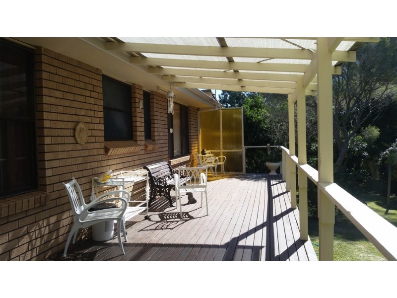 22 Bombora Crescent, Mollymook Beach NSW 2539