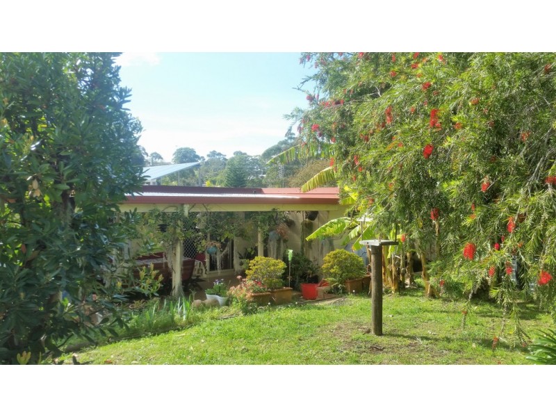 19 Woodglen Crescent, Mollymook Beach NSW 2539