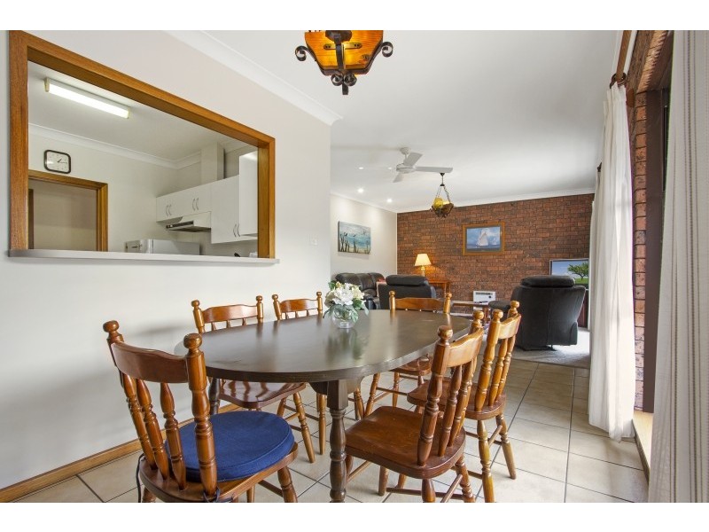 85 Clyde Street, Mollymook Beach NSW 2539